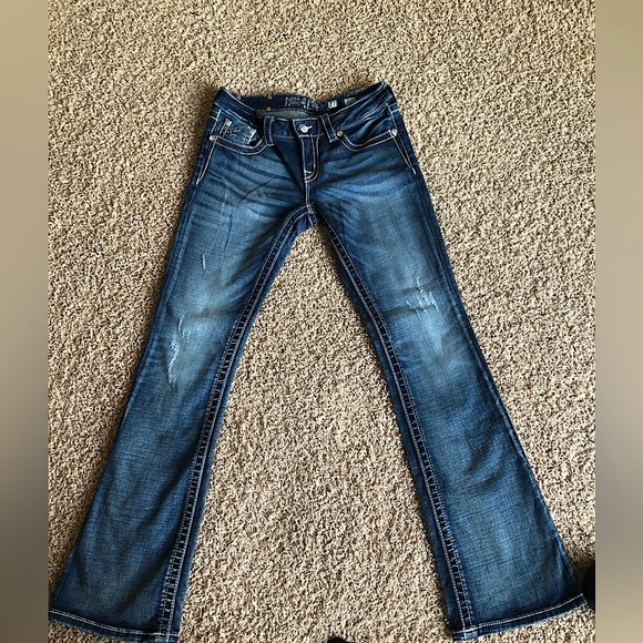Miss Me JD1103BV Boot cut size 27, 31” inseam in great condition. - Picture 2 of 10